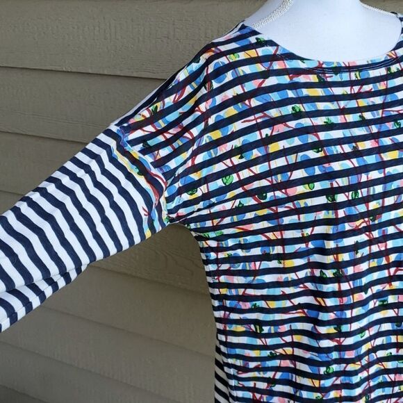 Michael de Feo for J. Crew womens size Medium Navy Stripe basic tee - Picture 4 of 6